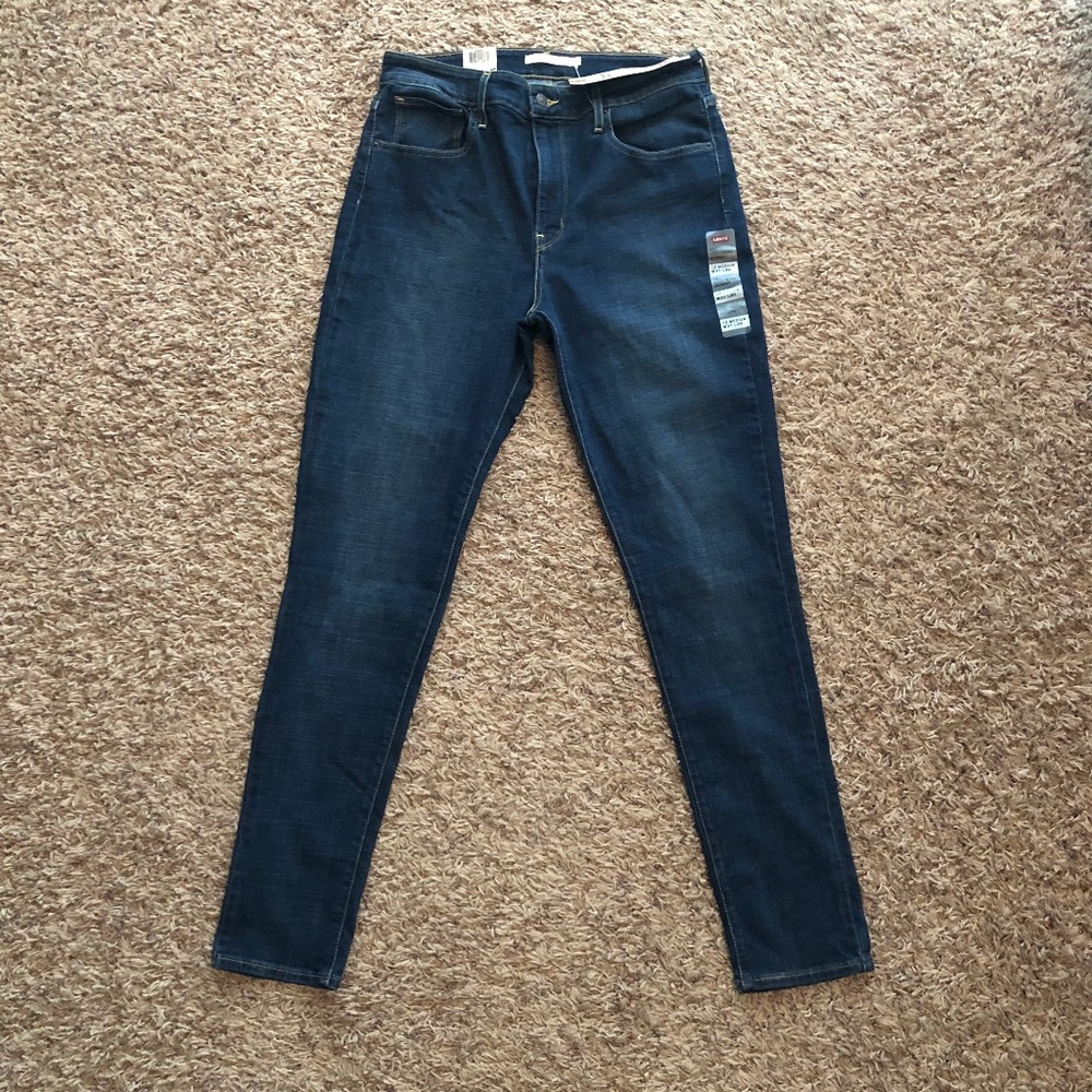 Levi’s 721 High Rise Skinny Jeans